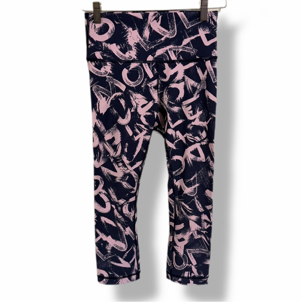 Lululemon Wunder Under HR Cropped Tight Leggings Pink Navy Graffiti Print sz 6